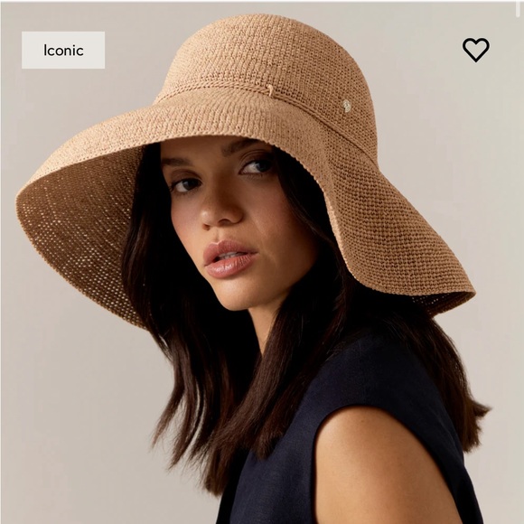Helen Kaminski Accessories - Helen Kaminski Provence 12 packable raffia hat
